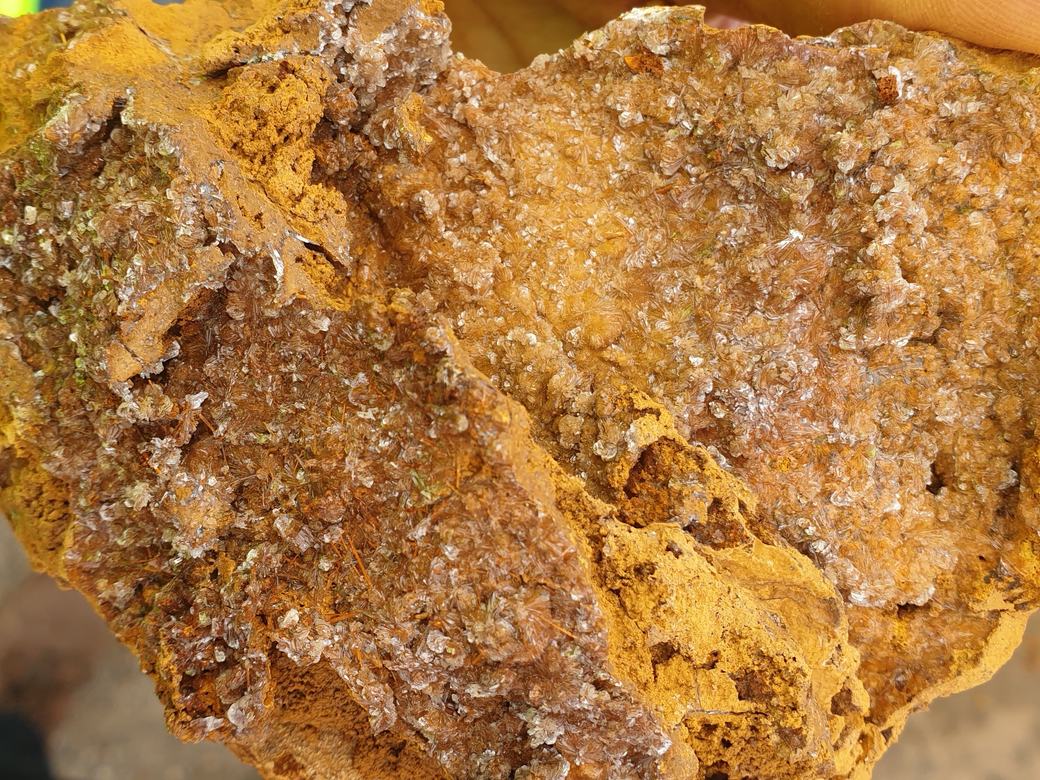 Ore & mineral specimen