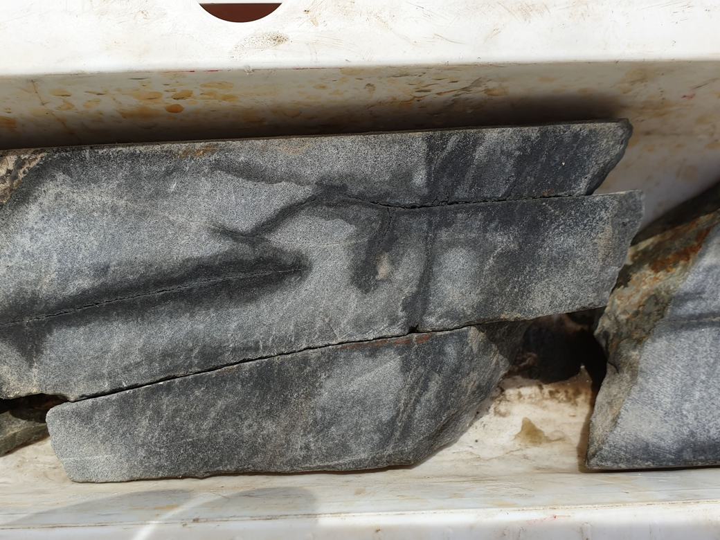 Ore & mineral specimen