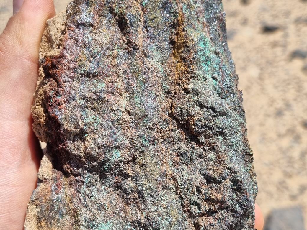 Ore & mineral specimen