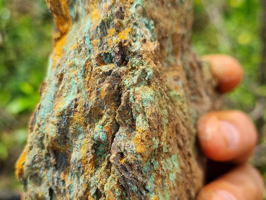Ore & mineral specimen