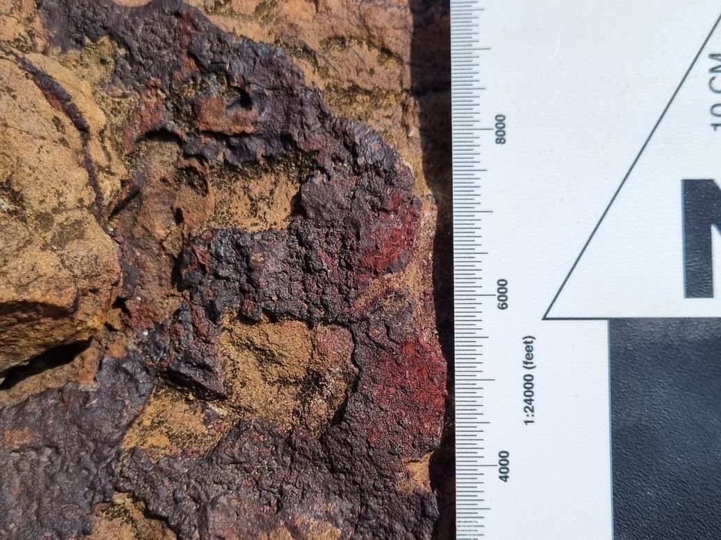 Ore & mineral specimen