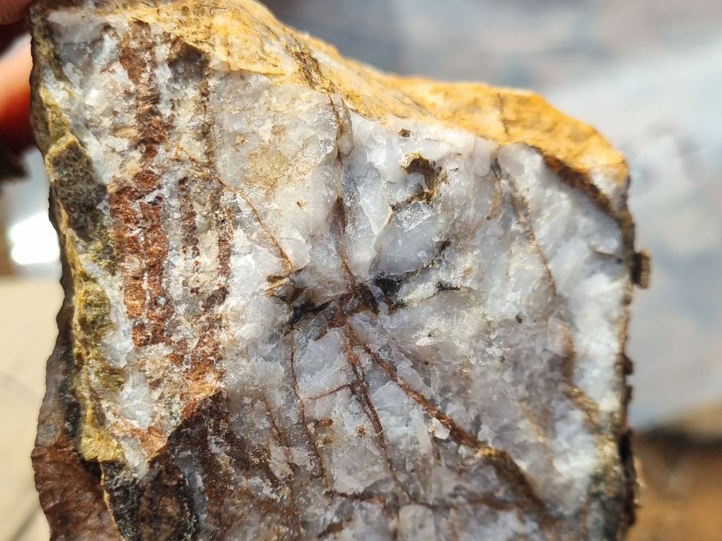 Ore & mineral specimen
