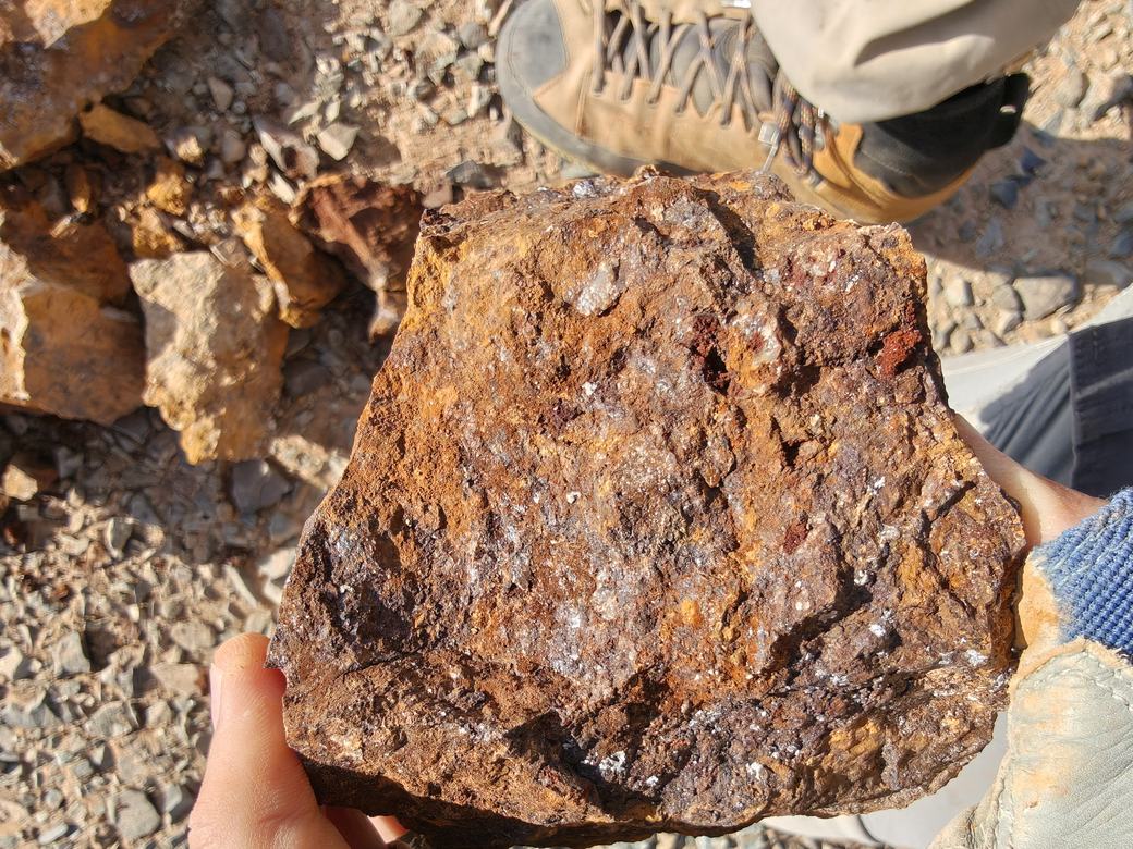 Ore & mineral specimen